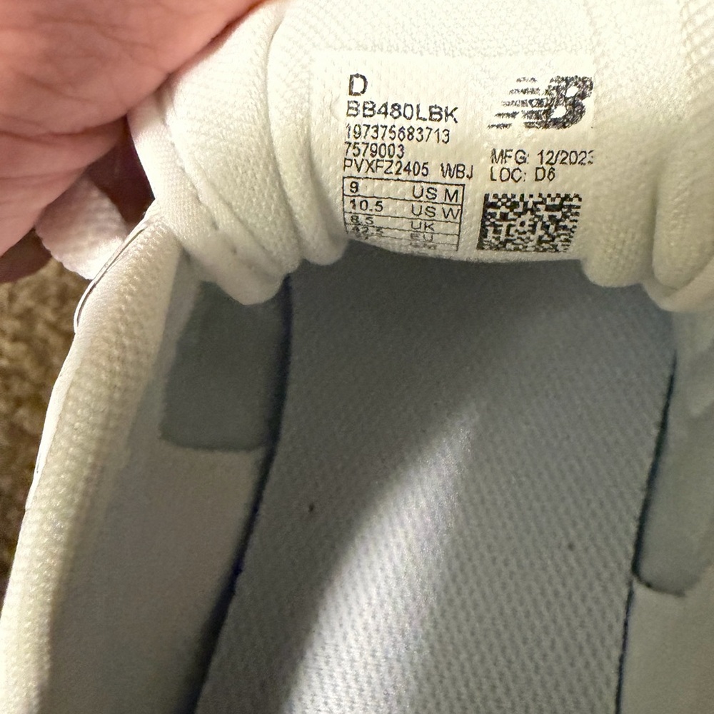 New Balance Men’s White Sneakers with Black Accents - Picture 7 of 7